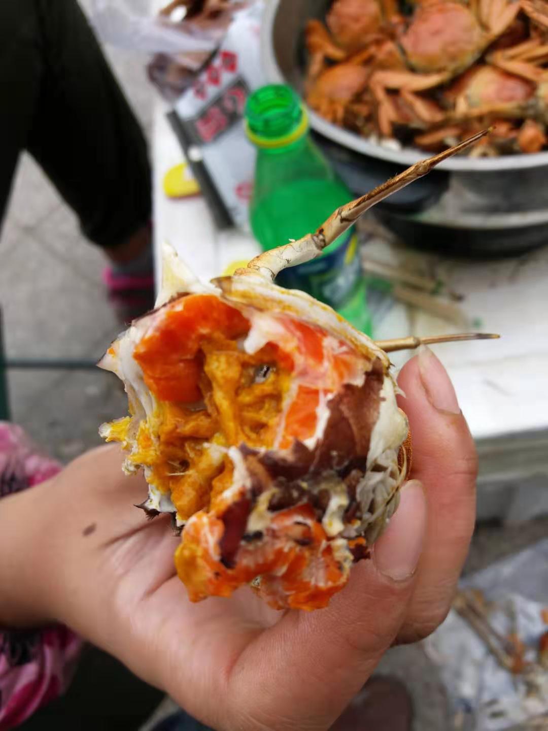 盤錦稻田蟹公蟹，滿膏肥