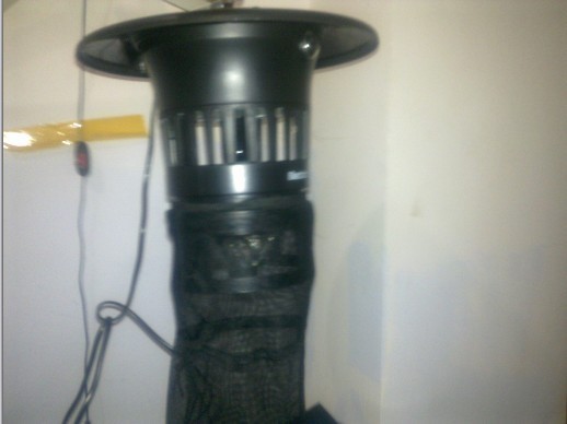 黑光燈誘捕稻田的有翅害蟲,又可以作為稻田蟹的天然餌料,一舉兩得